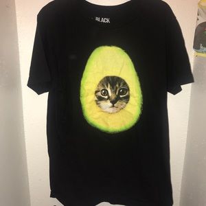 HOT TOPIC Avocado Cat Funny Mens T-Shirt